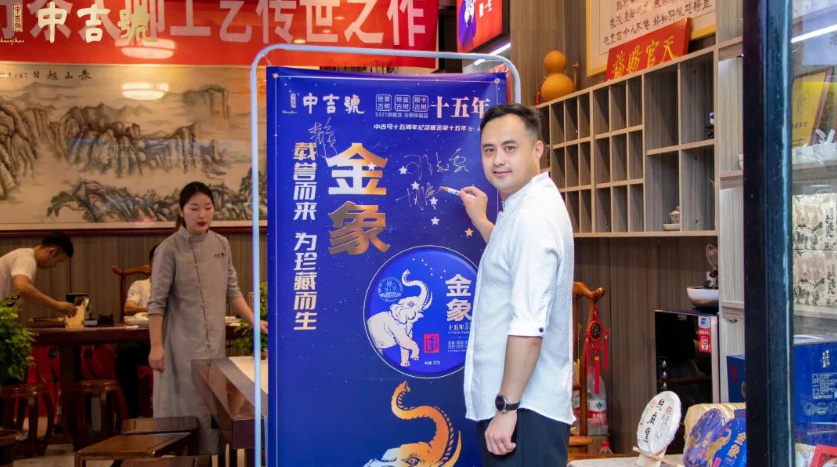 e62471fcfdbd9eec3e406aa904a66c6.jpg e62471fcfdbd9eec3e406aa904a66c6.jpg